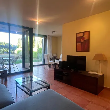 Torremirona Palmeras * Navata